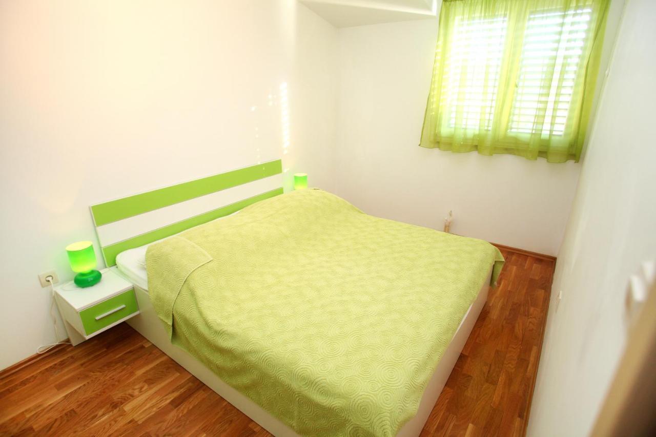 Apartments Nakir 슬라티네 객실 사진