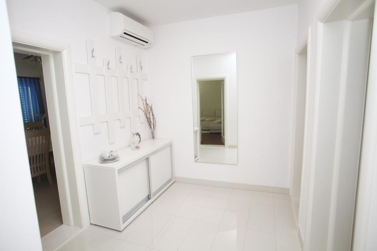 Apartments Nakir 슬라티네 객실 사진