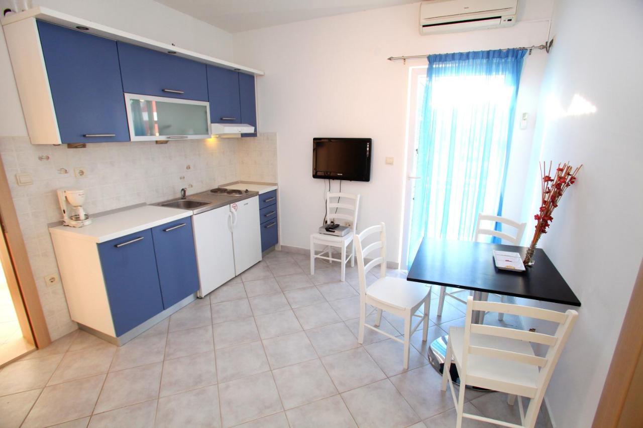 Apartments Nakir 슬라티네 객실 사진